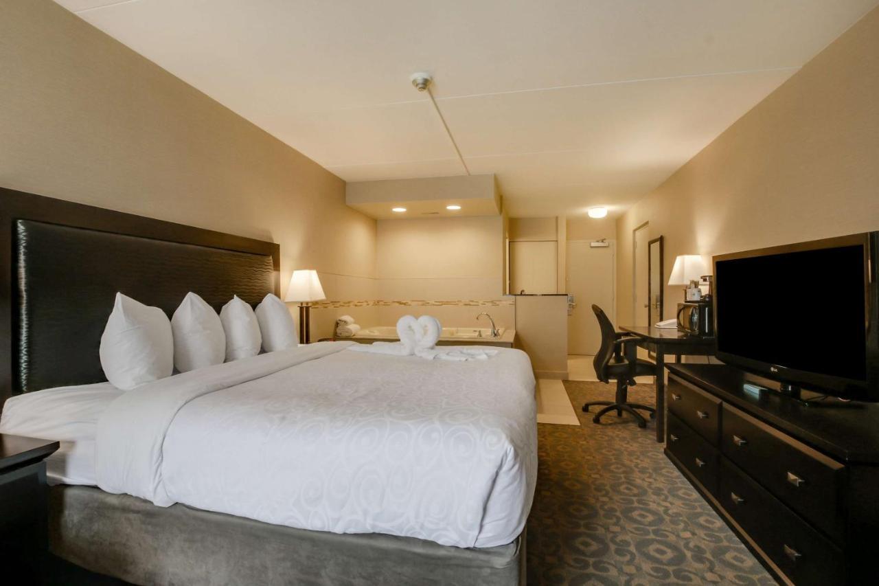 King Room with Spa Bath - East Wing/Non-Smoking