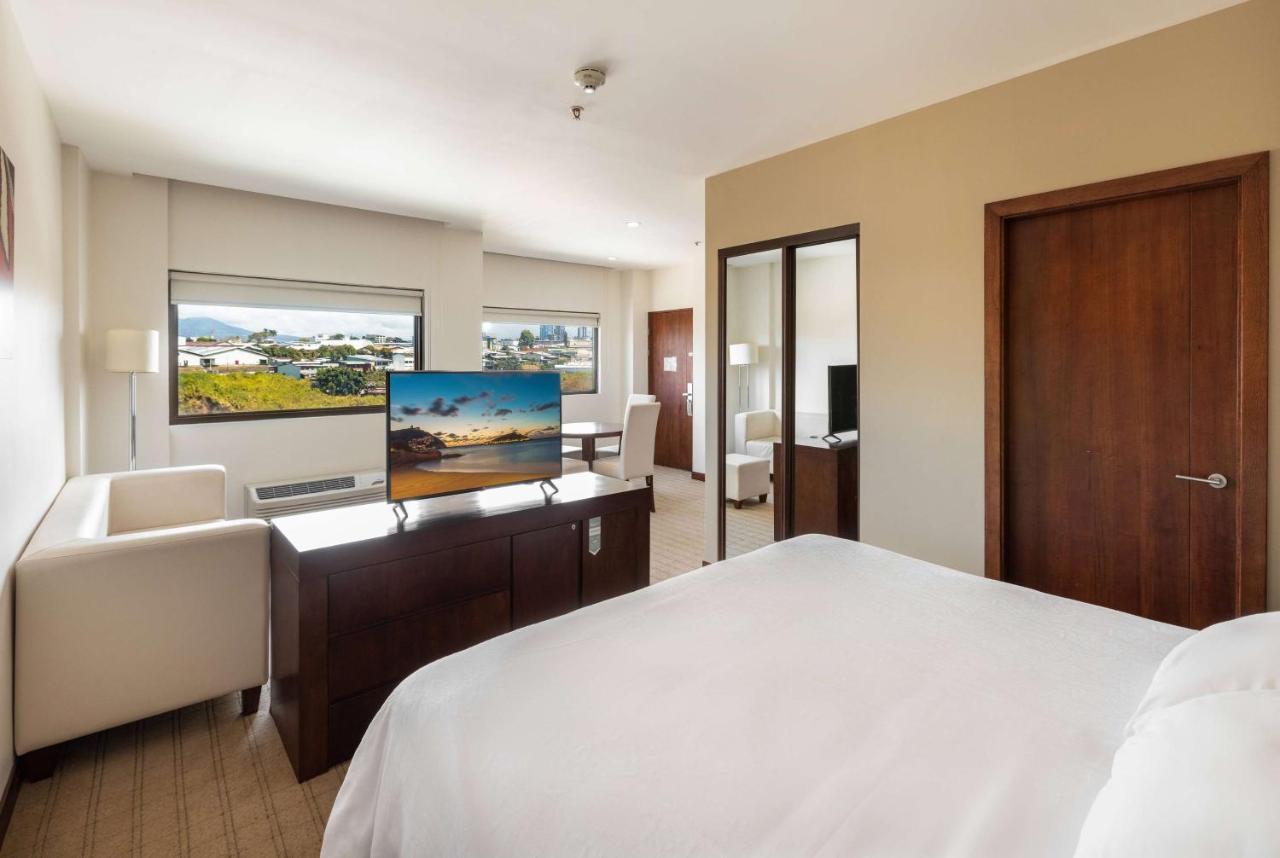 Superior Junior Suite with King Bed - Non-Smoking