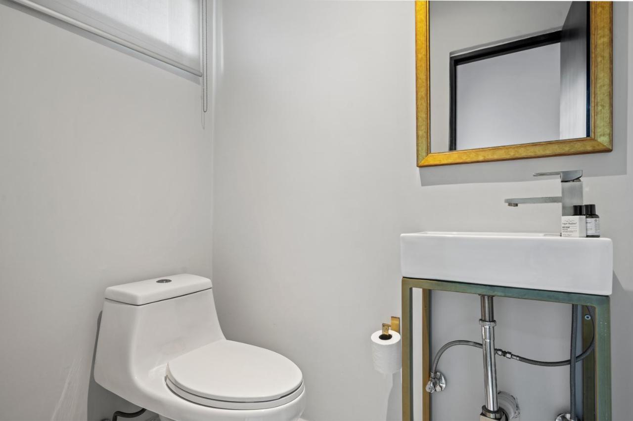Miramar Jr Suite