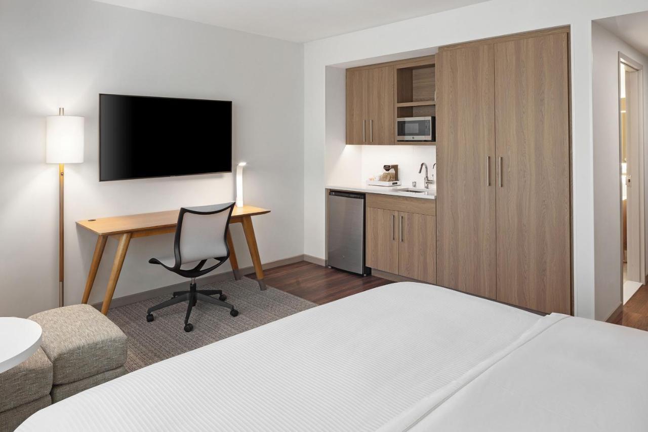 Guest Room 1 King