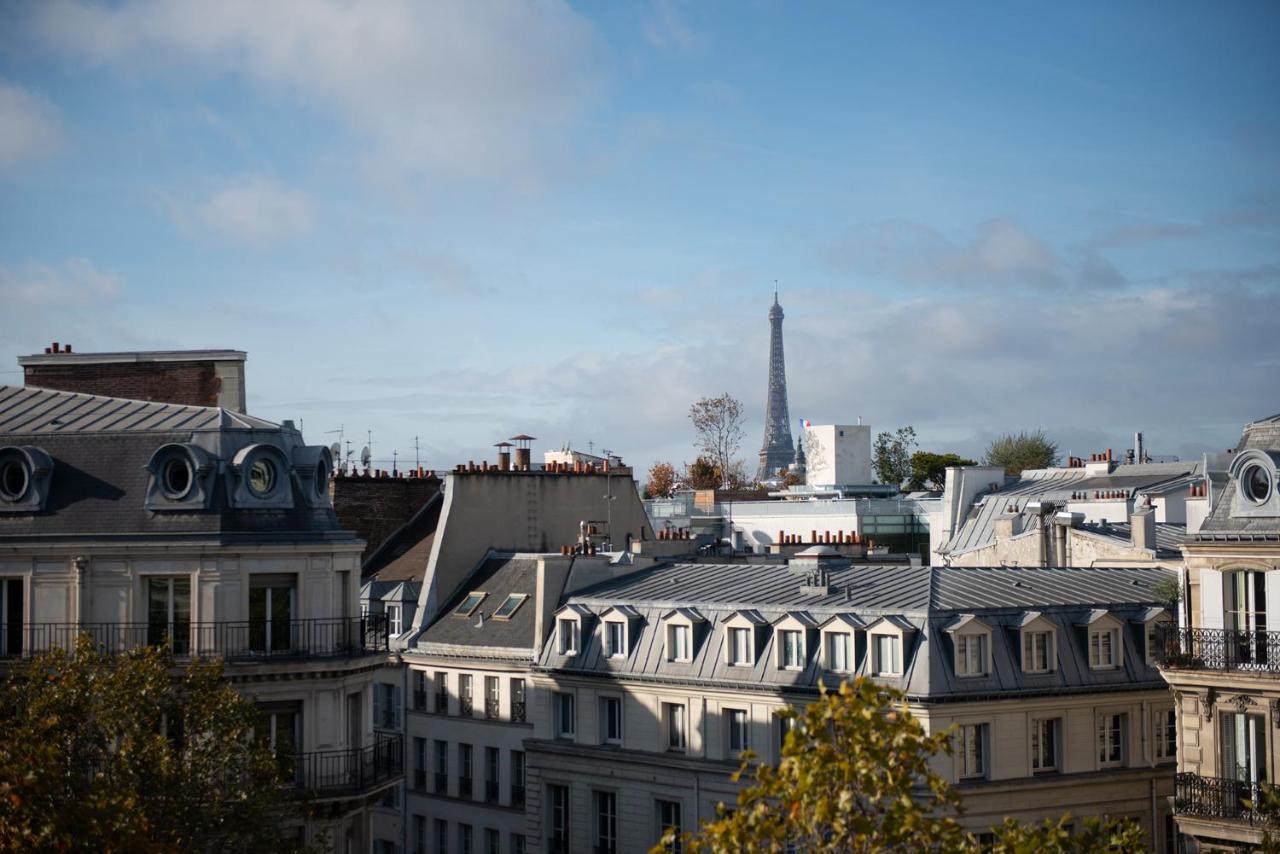 Deluxe Double Room Eiffel Tower view