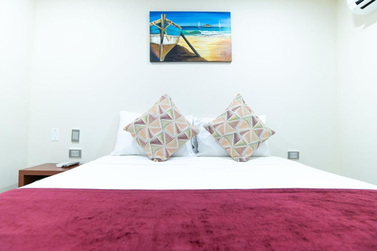 Deluxe Queen Room