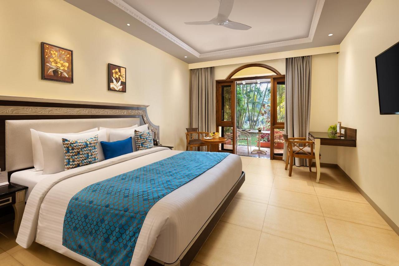 Premium Pool View Room - 15% discount on Food and Beverage