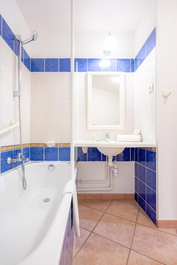 Standard Studio Sleeping Alcove Air Conditioning Terrace or Balcony