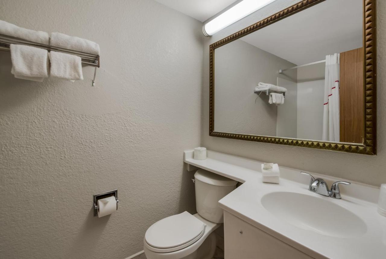 King Suite Spa Bath