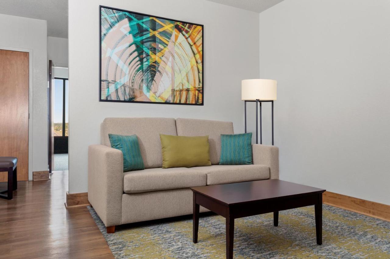 King Room with Sofa Bed