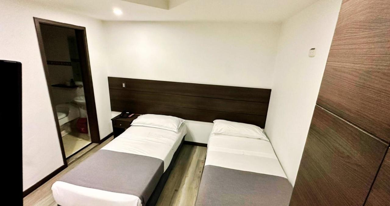 Double or Twin Room Private Bathroom