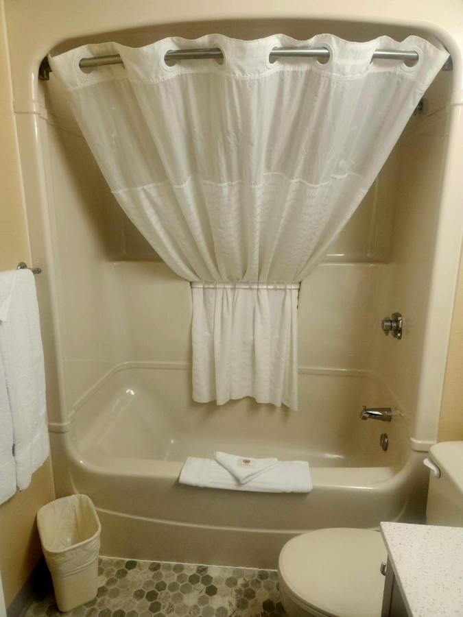 Double Room Two Double Beds Ground Floor,1523818228:JPEG