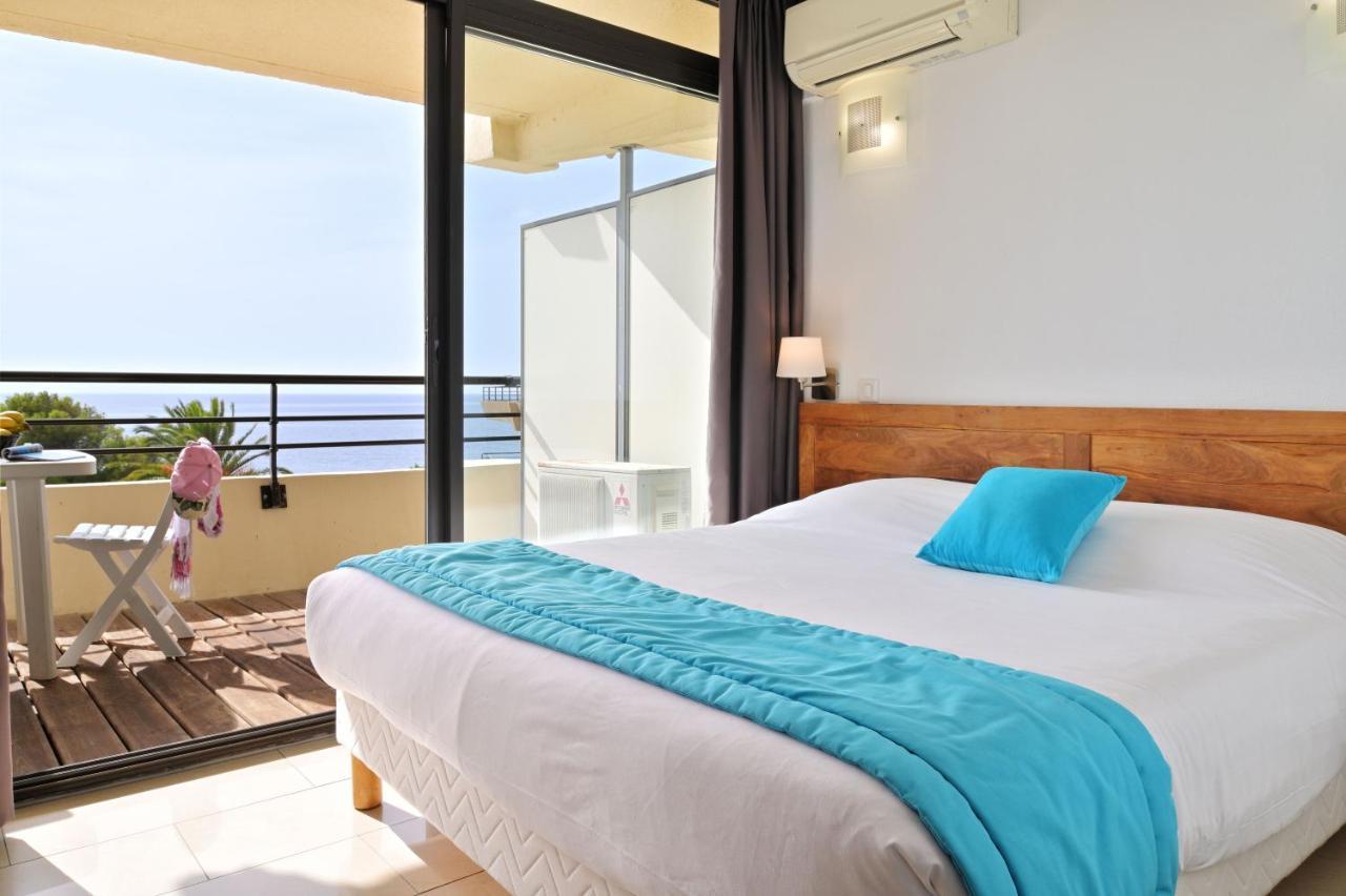 One-Bedroom Apartment Sea View