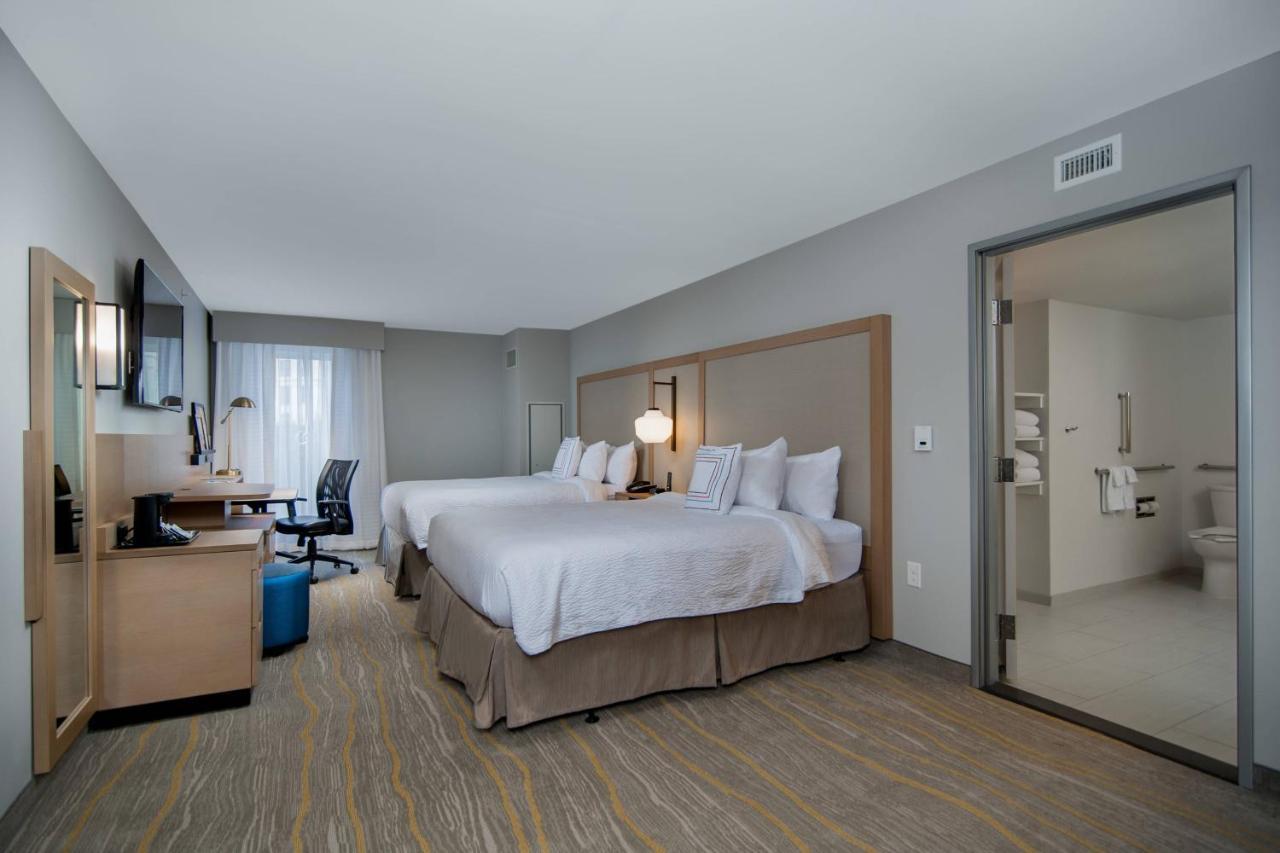 Queen Room Two Queen Beds