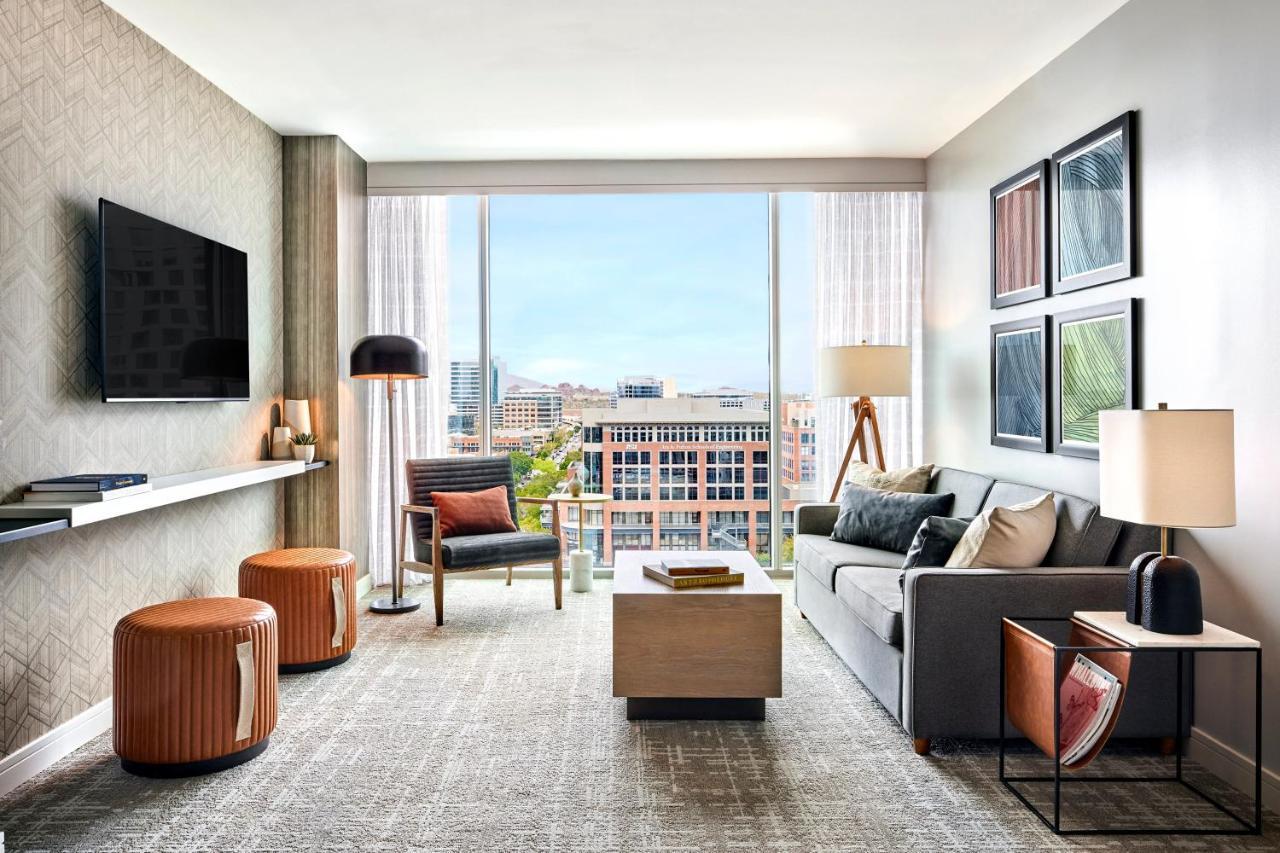 Suite 1 King Bed