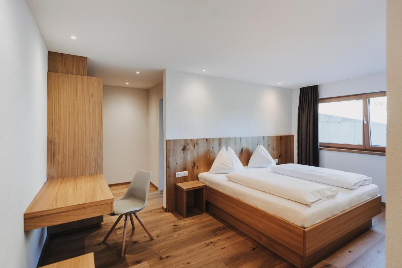 Deluxe Family Room 1