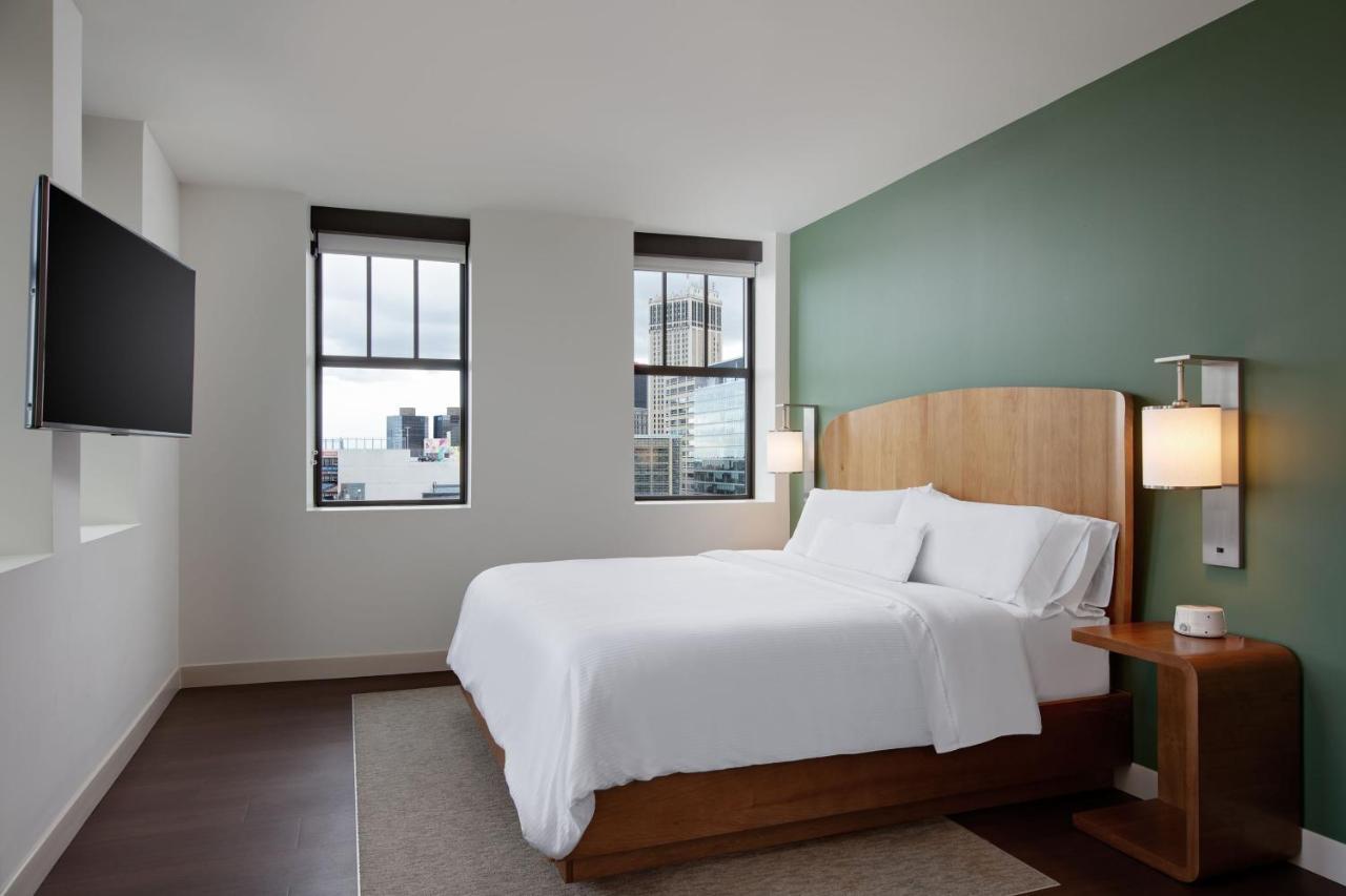Guest room 1 King City view