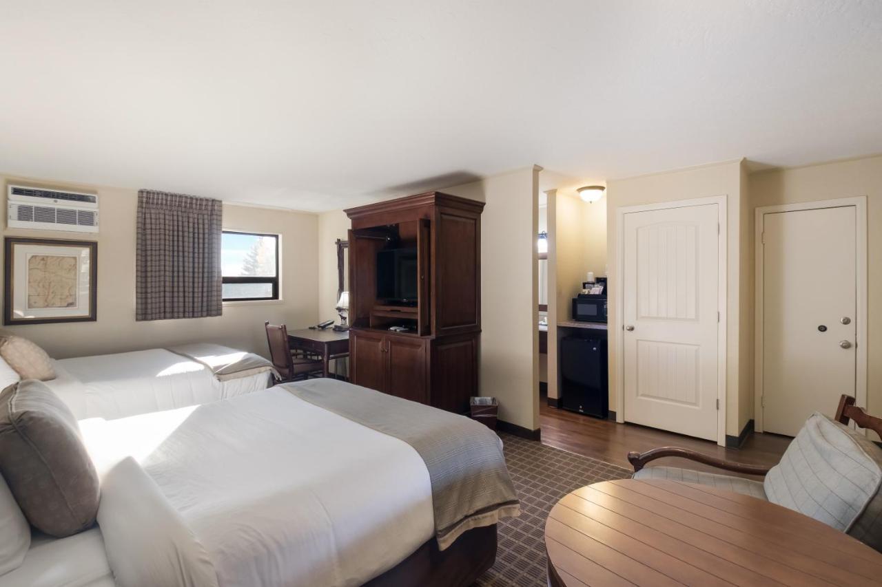 Traditional Double Room 2 Queen Beds