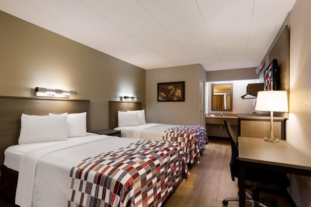Deluxe Room with Two Double Beds Smoke Free