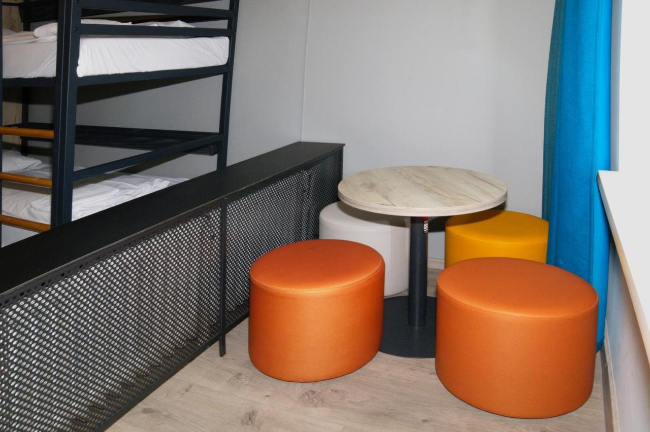 Bed 8-Bed Dormitory Room