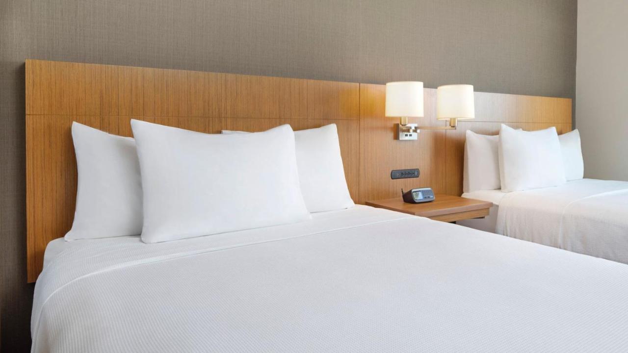 Queen Room Two Queen Beds