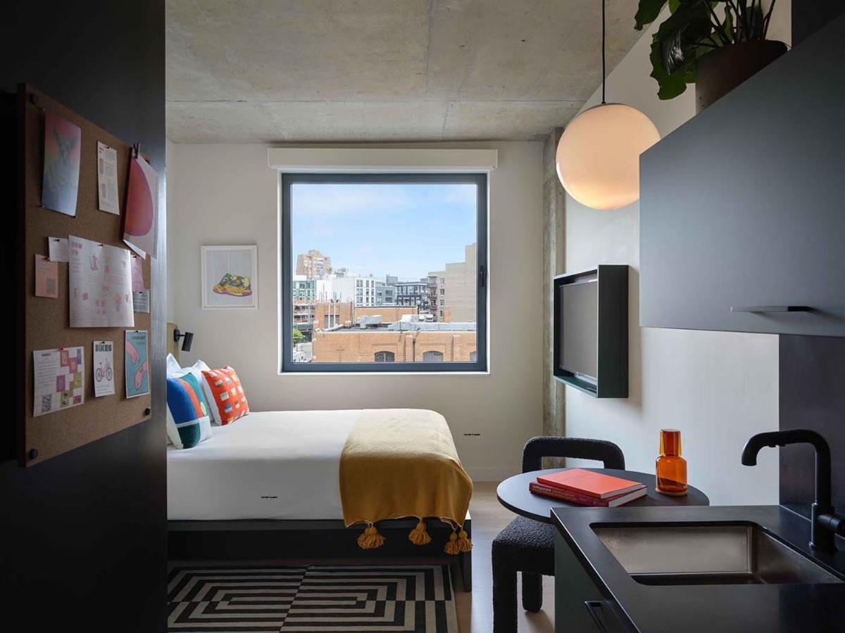 Niche Queen Room
