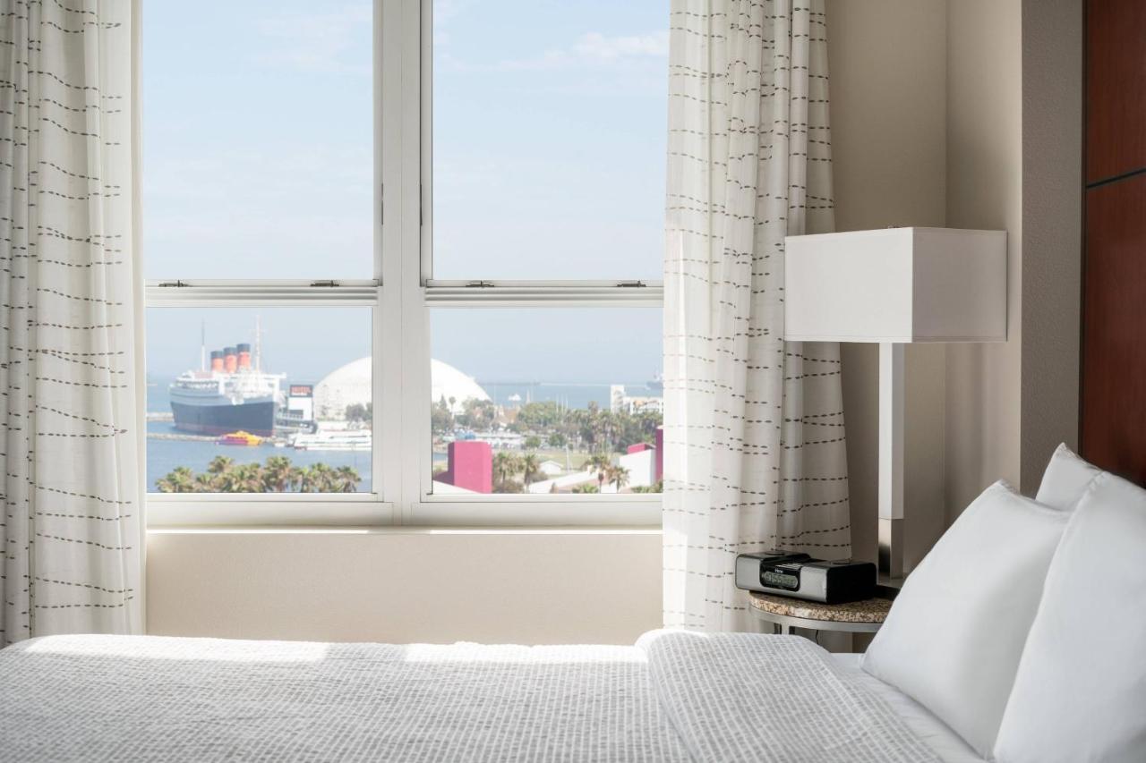 One-Bedroom King Suite Harbour View