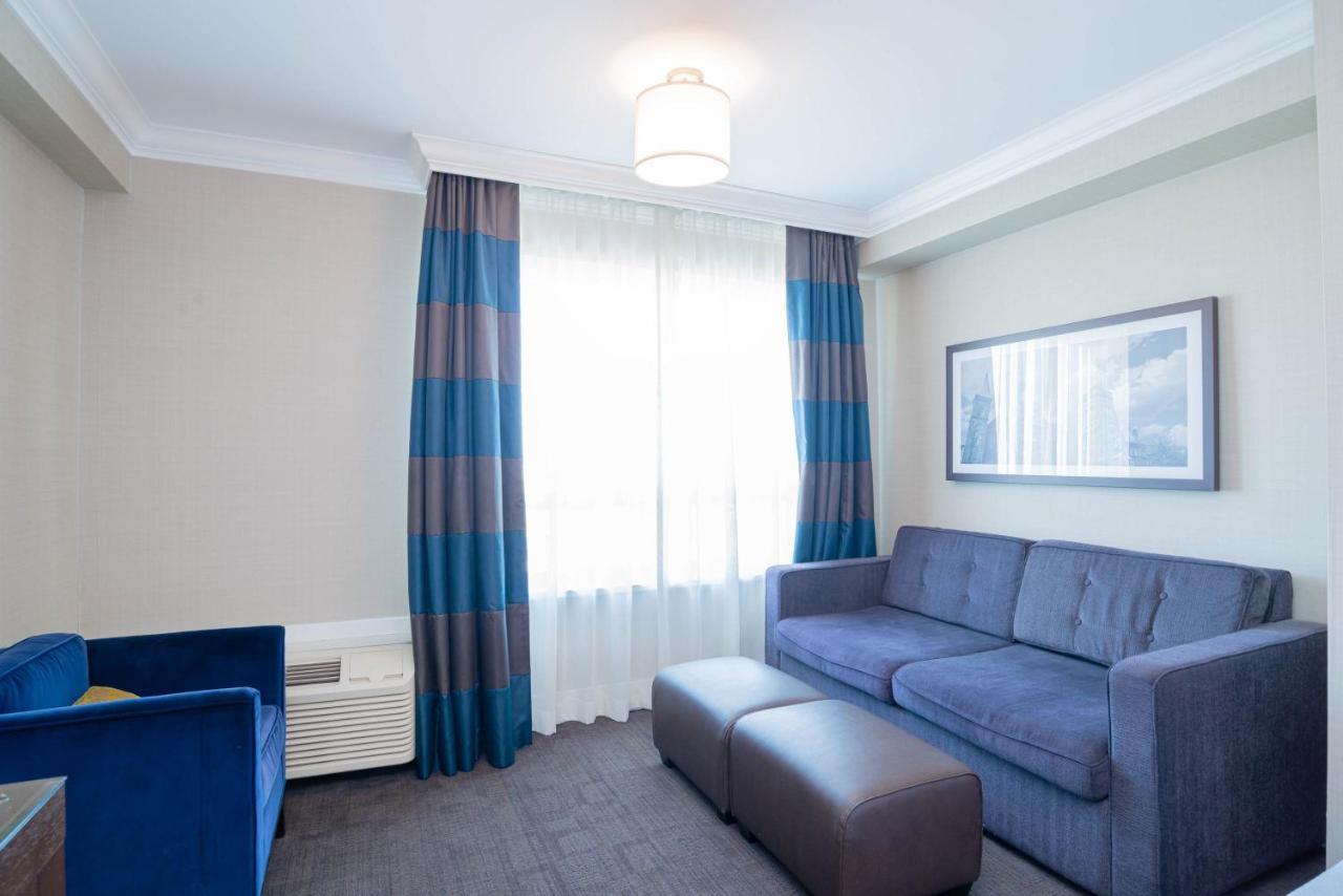 Grand Room 2 Queen Beds