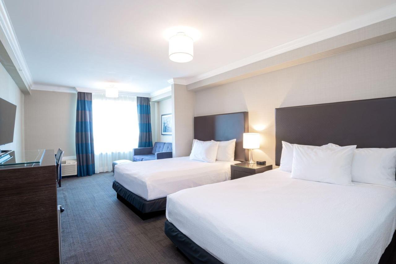 Grand Room 2 Queen Beds