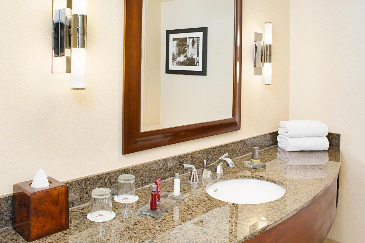 Executive Two-Bedroom Double Suite
