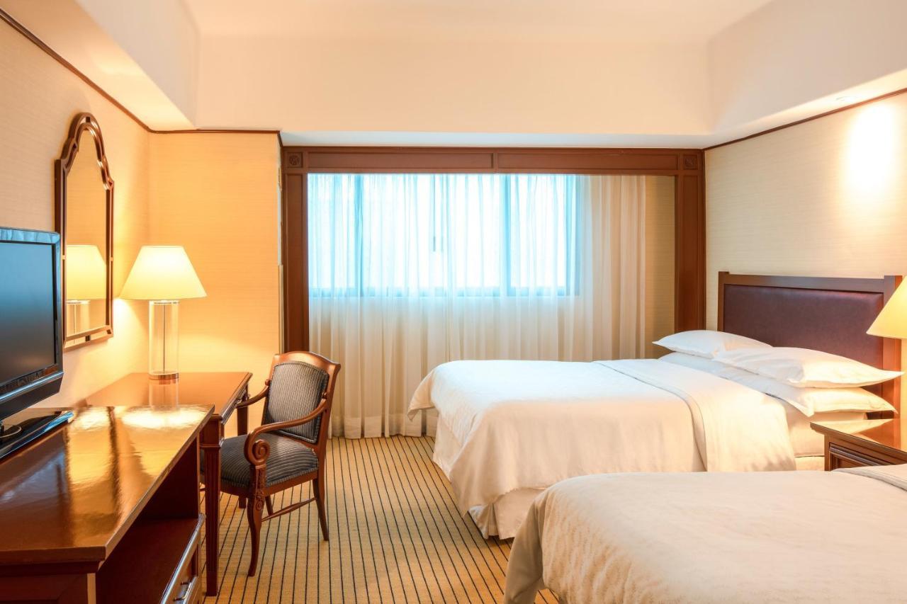 Habitación Clásica con 2 camas dobles, Torre Danubio