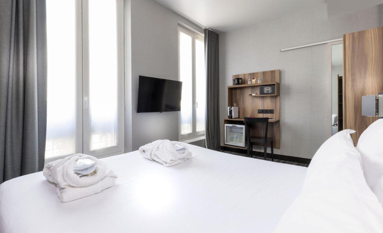 Club Room