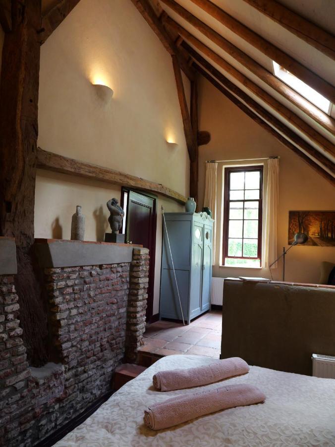 Family Room Private Bathroom