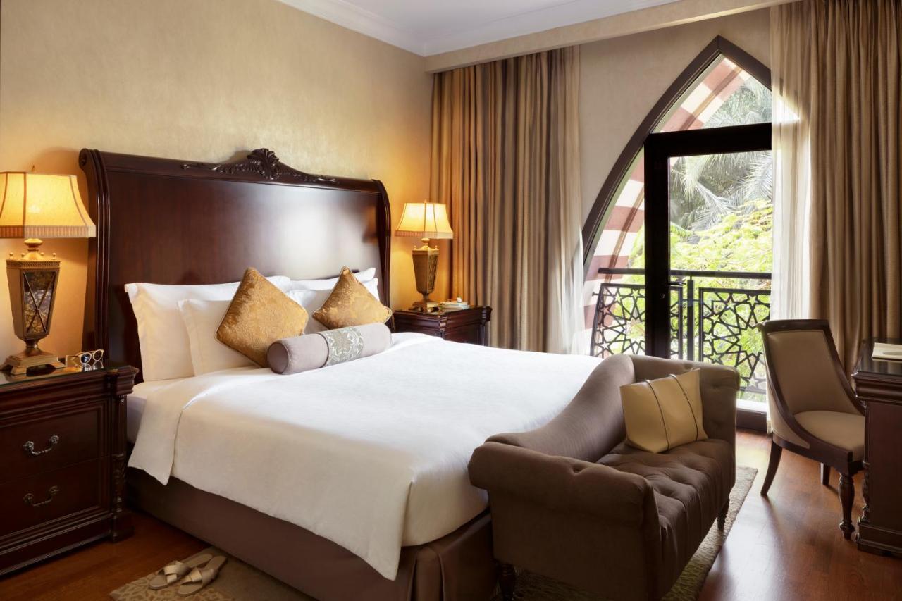Four Bedroom Royal Lagoon Pool access Villa Complimentary Soft Drinks minibar Daily Villa & Butler Service