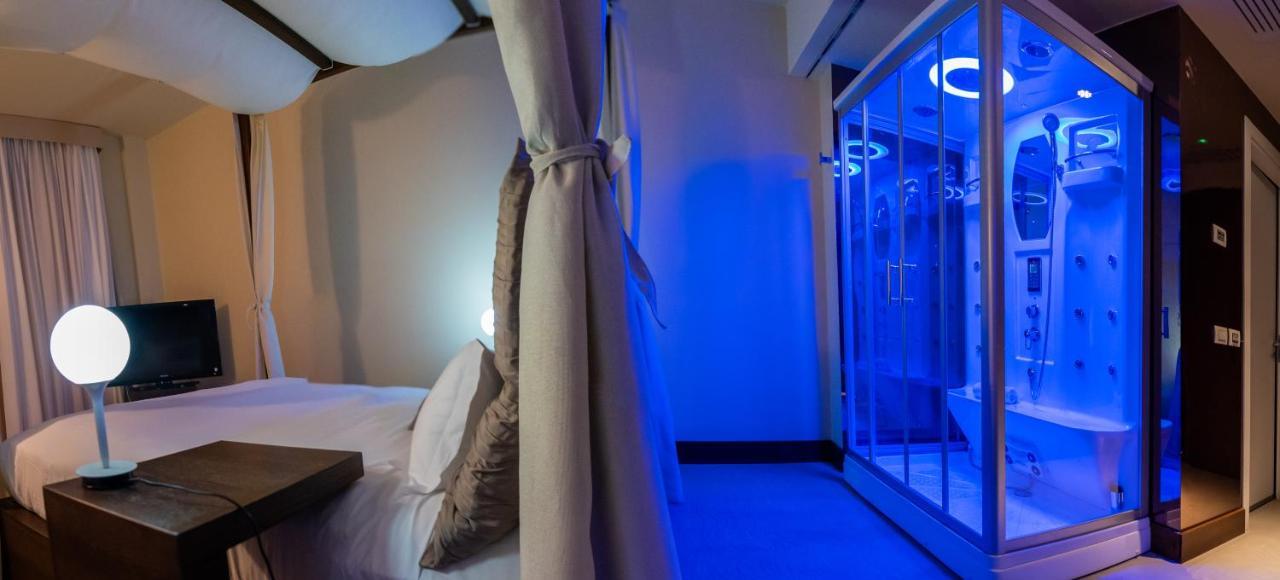 Prestige Double Room Hot Tub Sea View