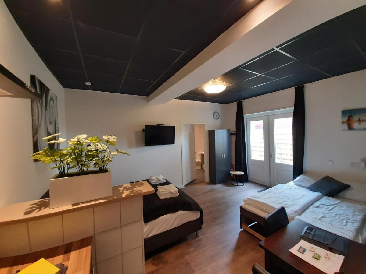 Quadruple Room Private Bathroom