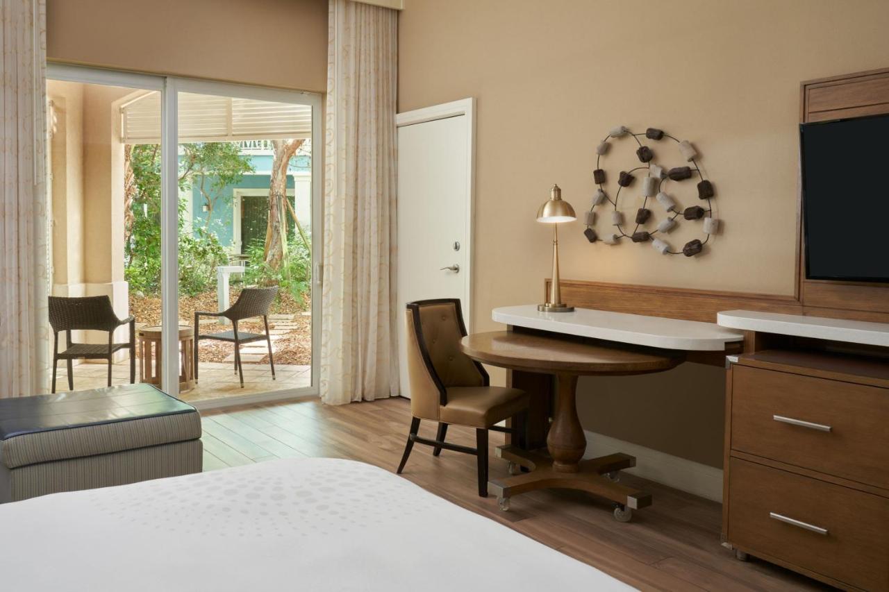 Resort View Room Guest room 1 King Balcony