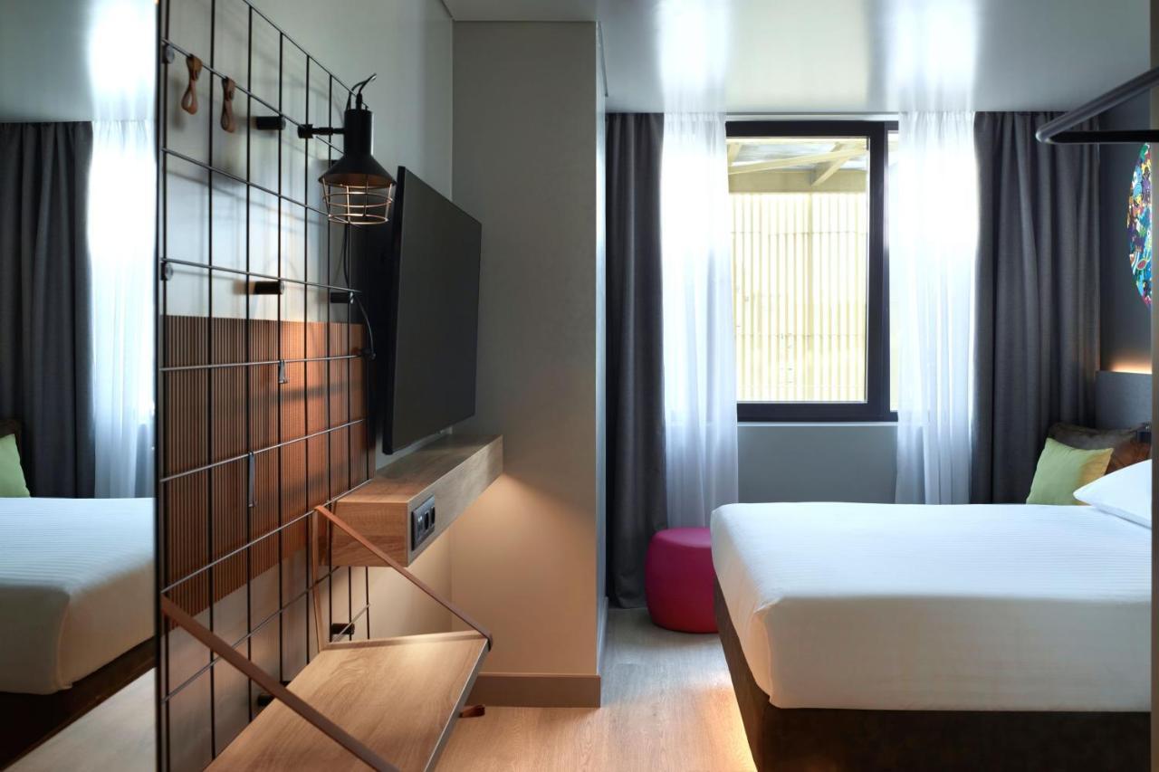 Queen Room Limited View