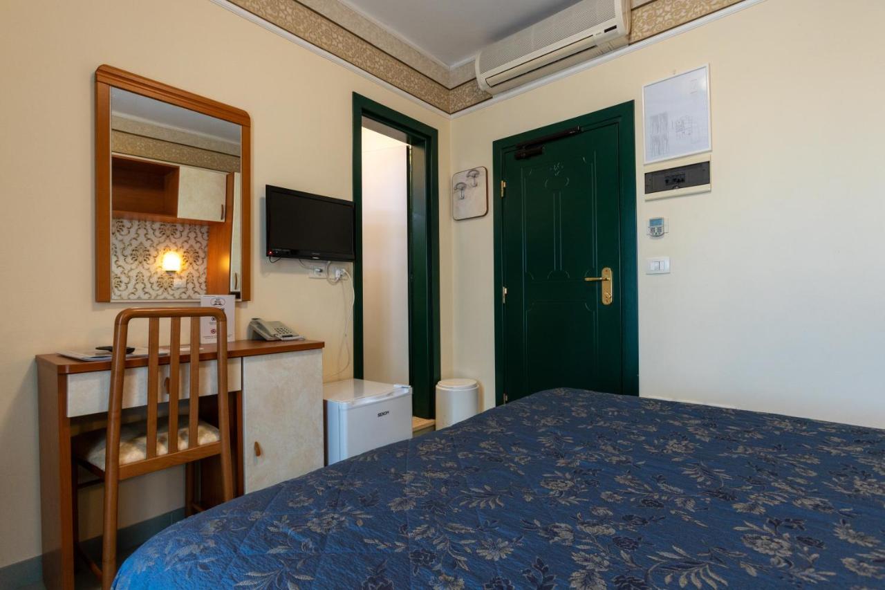 Superior Double or Twin Room Sea View