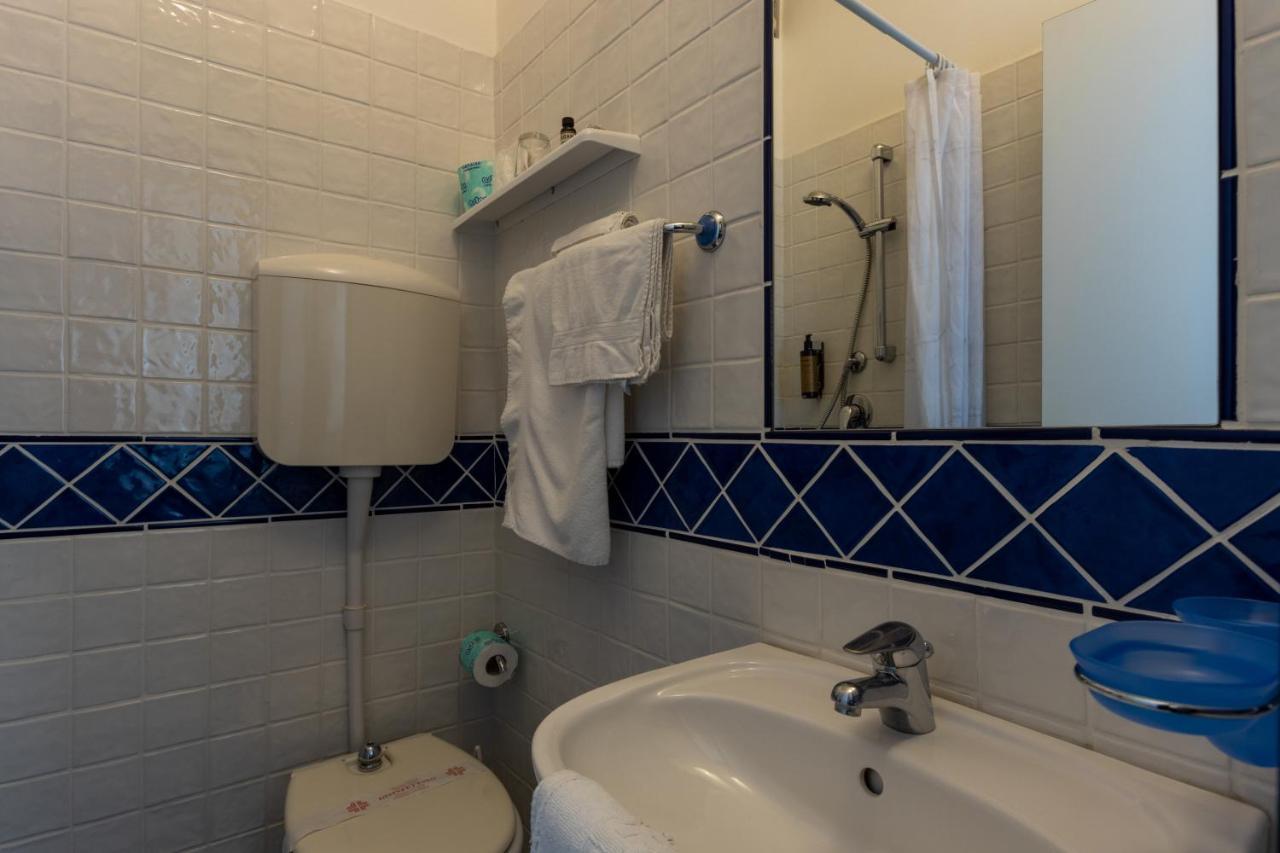 Small Single Room