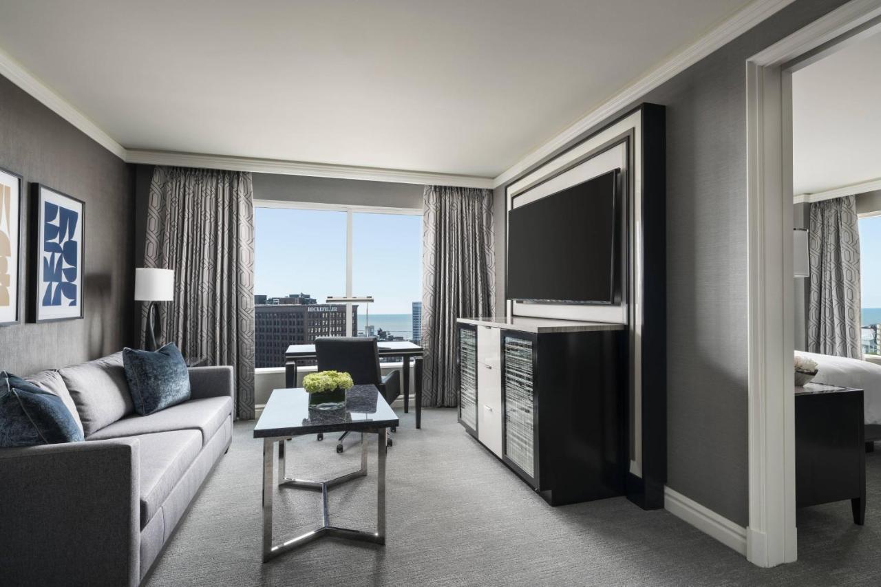 King Suite with Sofa Bed - Corner Room