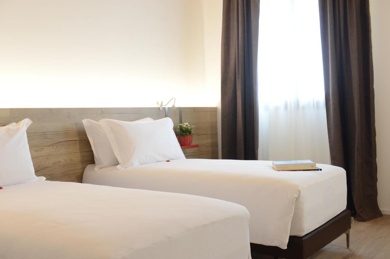 Superior Double or Twin Room,1418166990:JPEG