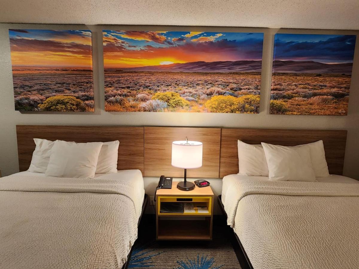 Queen Room Two Queen Beds Non-Smoking