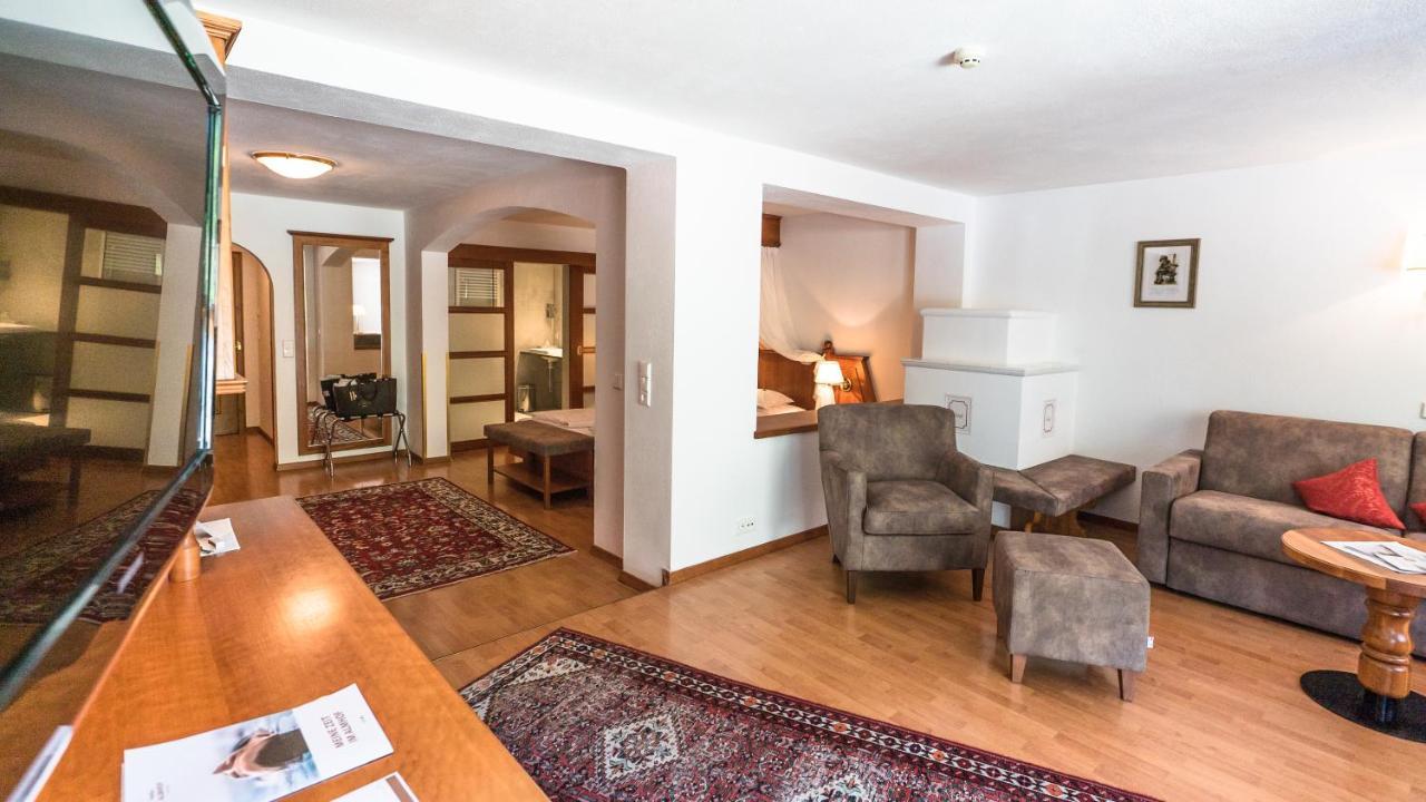 Junior Suite,1415443857:JPEG