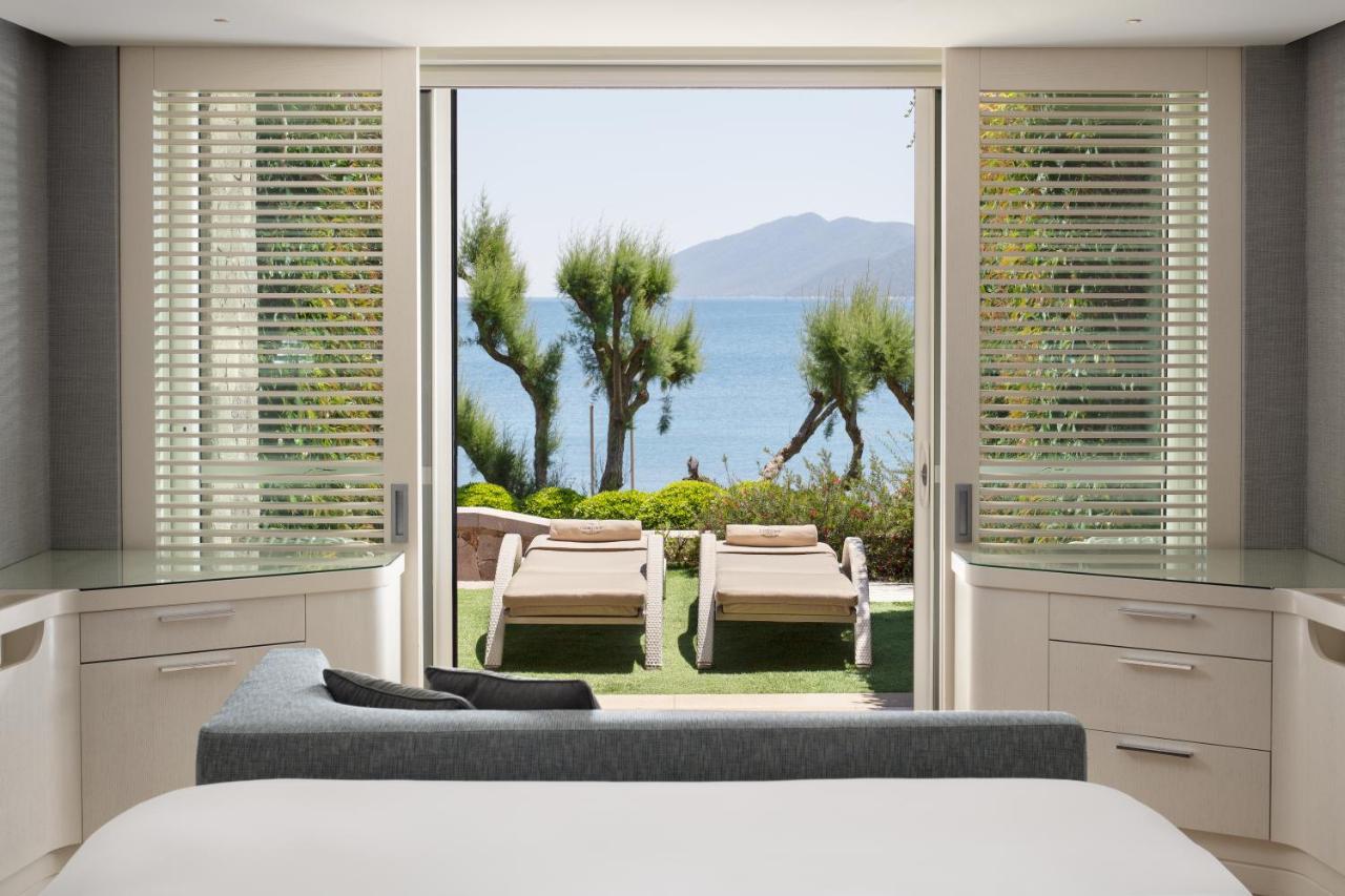 Deluxe Marine Zimmer mit Kingsize-Bett, Balkon und Meerblick