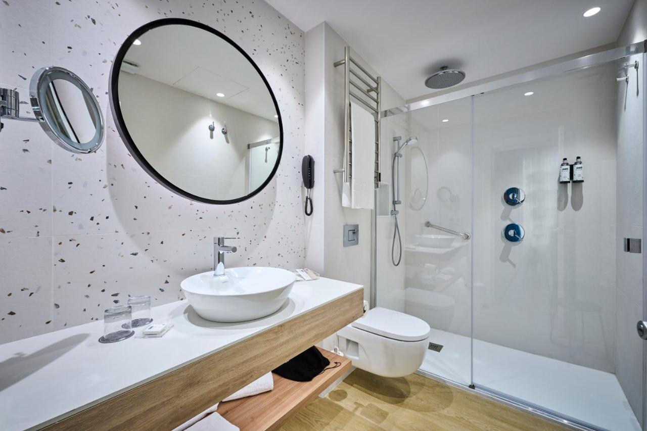Premium Triple Room
