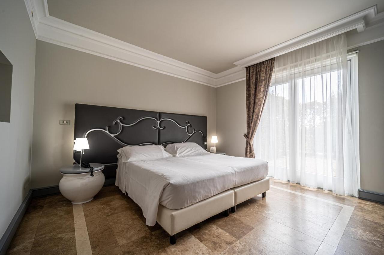 Classic Double Room,64407211:JPEG