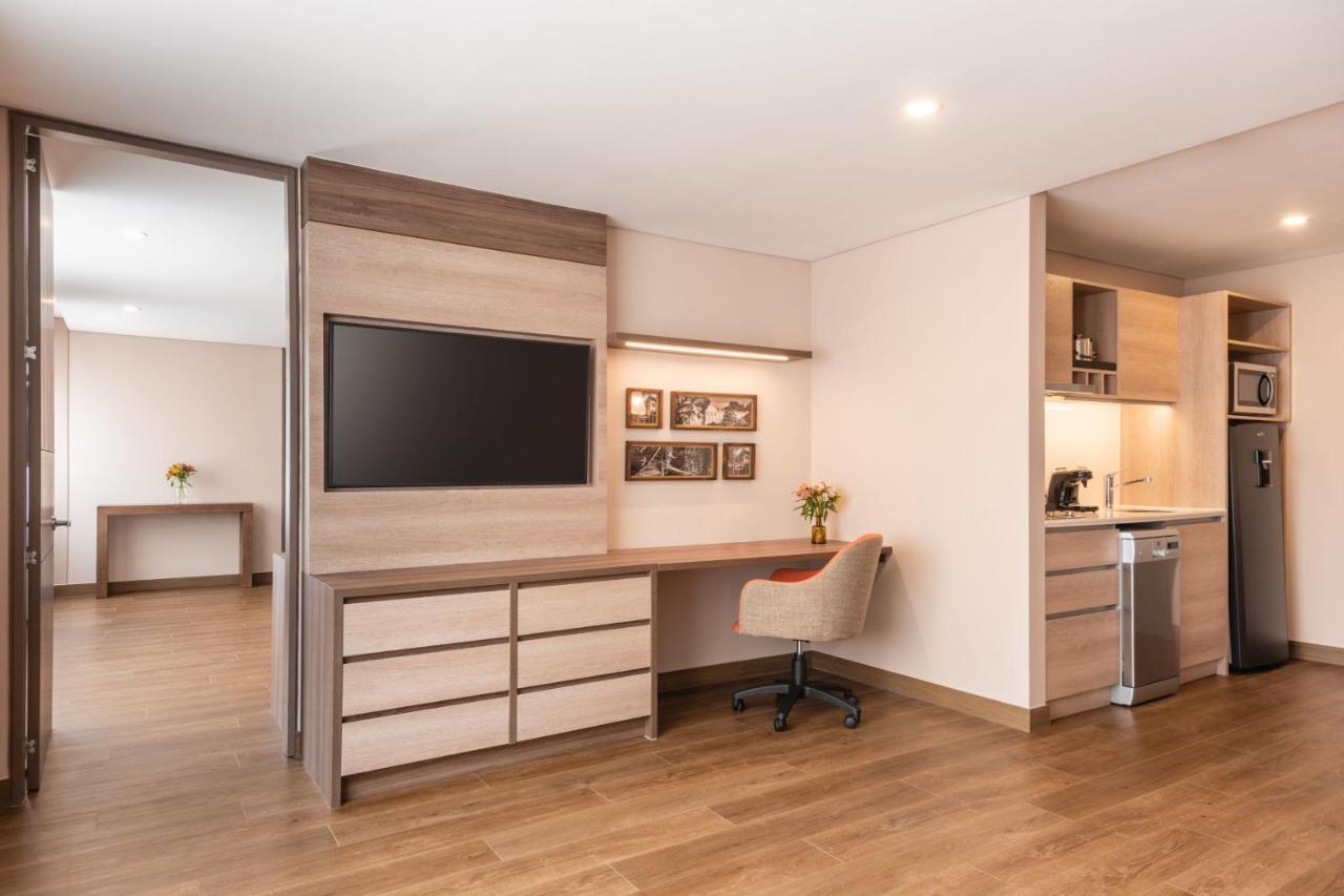 1 Bedroom Larger suite 1 King Sofa bed City view