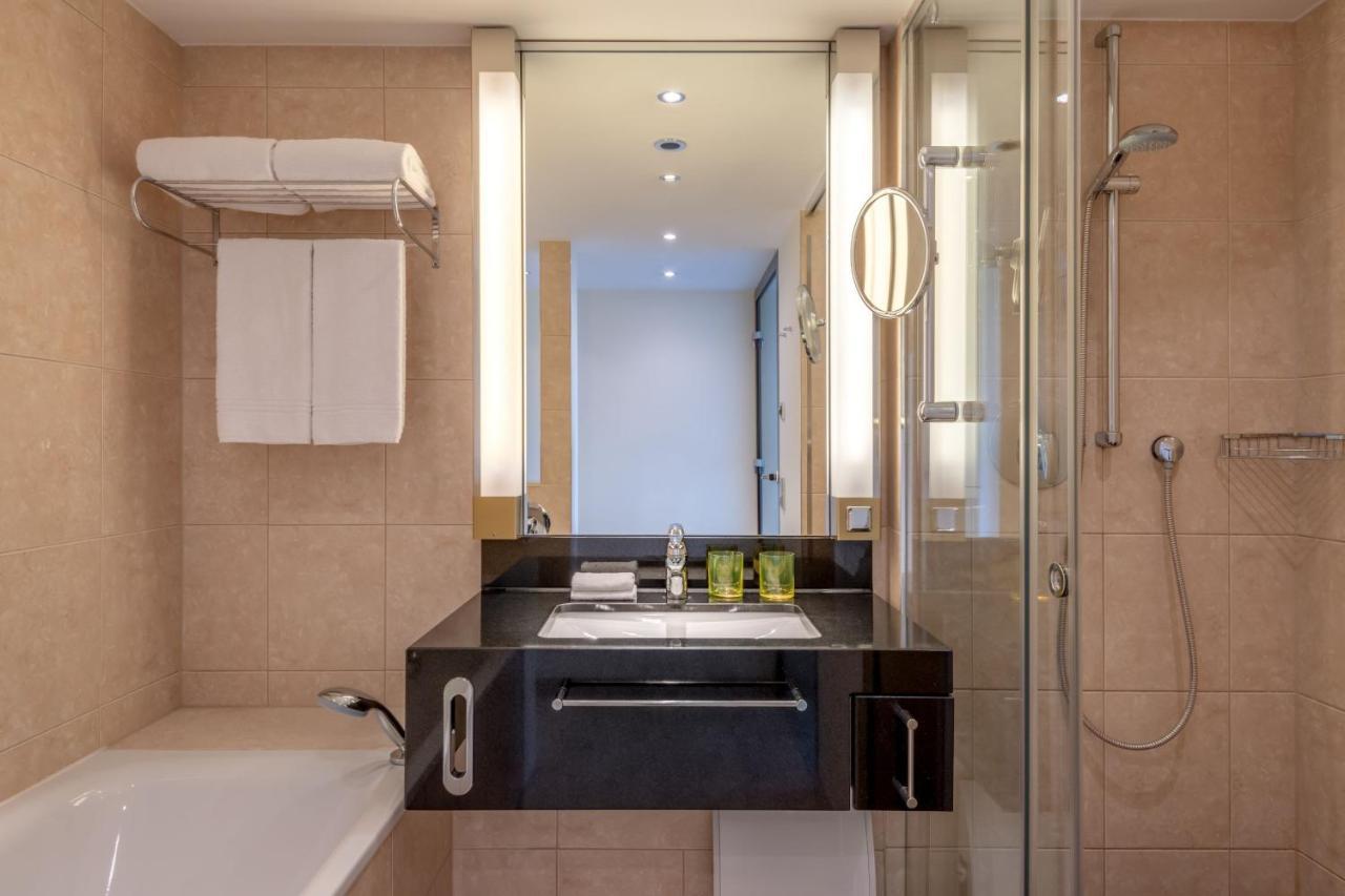 Premium King Room