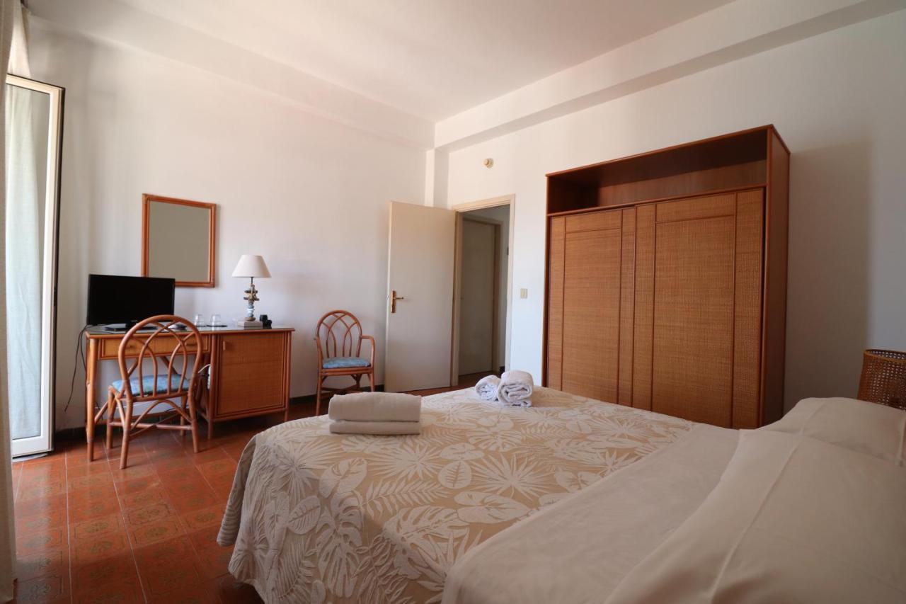 Double Room,1588070727:JPEG