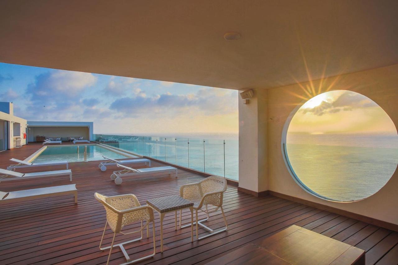 Classic Guest room 1 King Ocean View