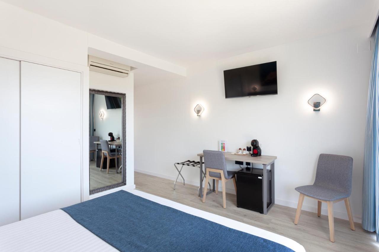 Deluxe Double Room Balcony,1563310696:JPEG