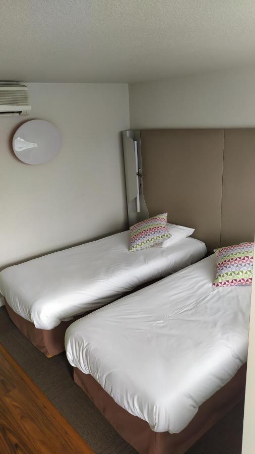 Standard Double Room One Single Bed Up to Ten Years