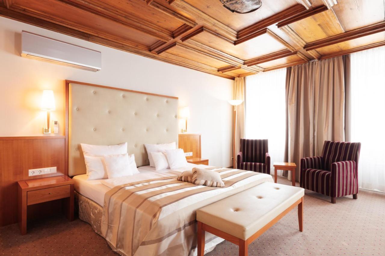 Double Room with Lake View